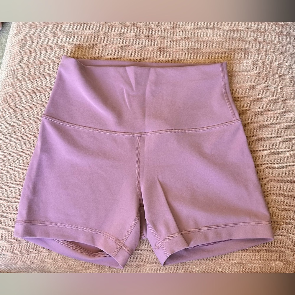 Lululemon wunder train shorts 4”